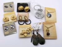 Vintage Canadian Jewellery - Necklaces & Earrings & Keychain