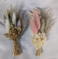 6 New Xin's Convey Mini Dried Flower Bouquet. 6" long.