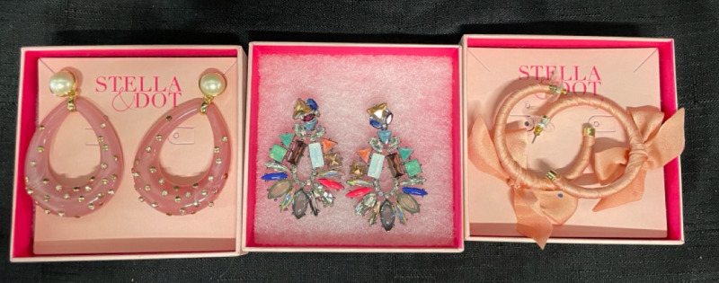 3 NEW in box Stella & Dot jewelry pieces