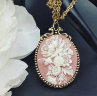 Signed Oval High Relief Floral Cameo Necklace SARAH PRETTY