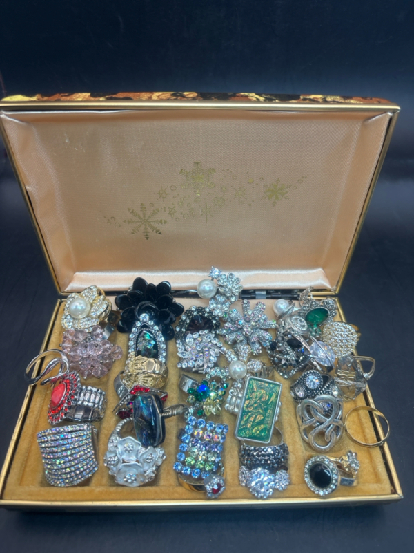 Vintage Jewelry Ring Box 25 plus Costume Rings