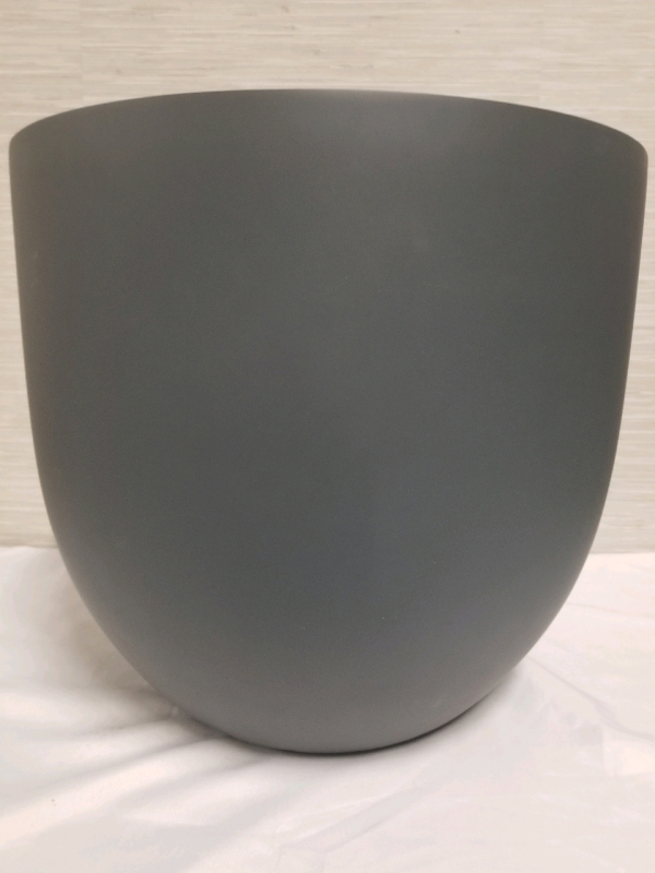 New Green Theory Fiberglass planter Matt grey 16" h 17 1/2" d