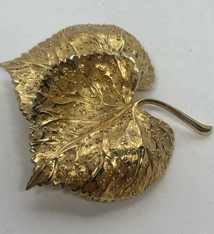 2967 Vintage Grosse German Leaf Brooch