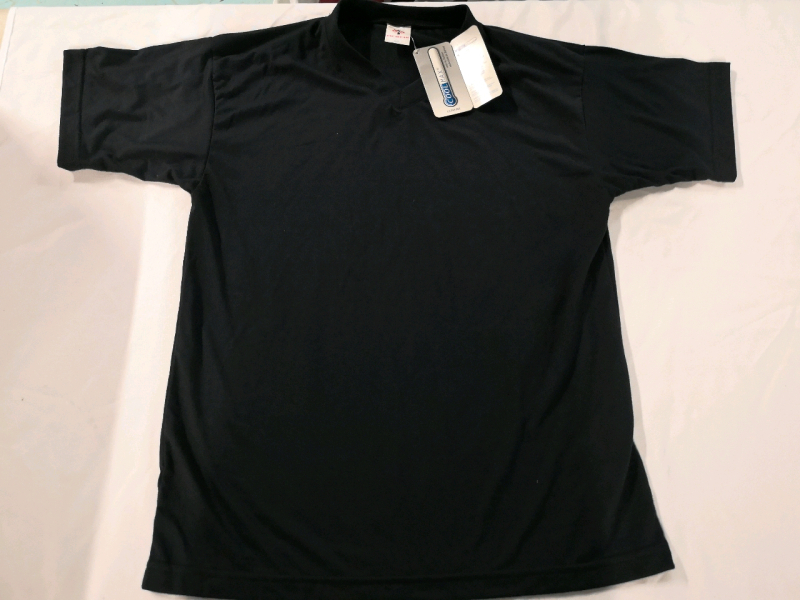 New Tac Wear Cool Max sz Small Men's T-shirt - V-neck Black