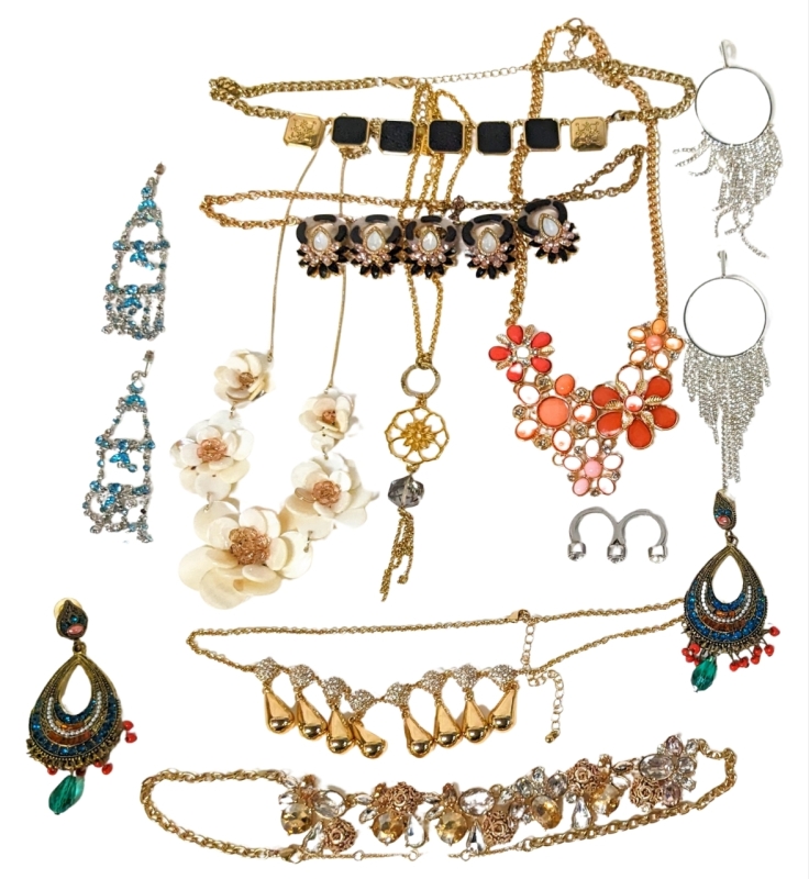 Assorted Modern Statement Jewelry Pieces : Necklaces & Earrings