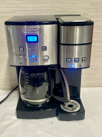 Like New Cuisinart Coffee Center - 12 cup & single serve brewer