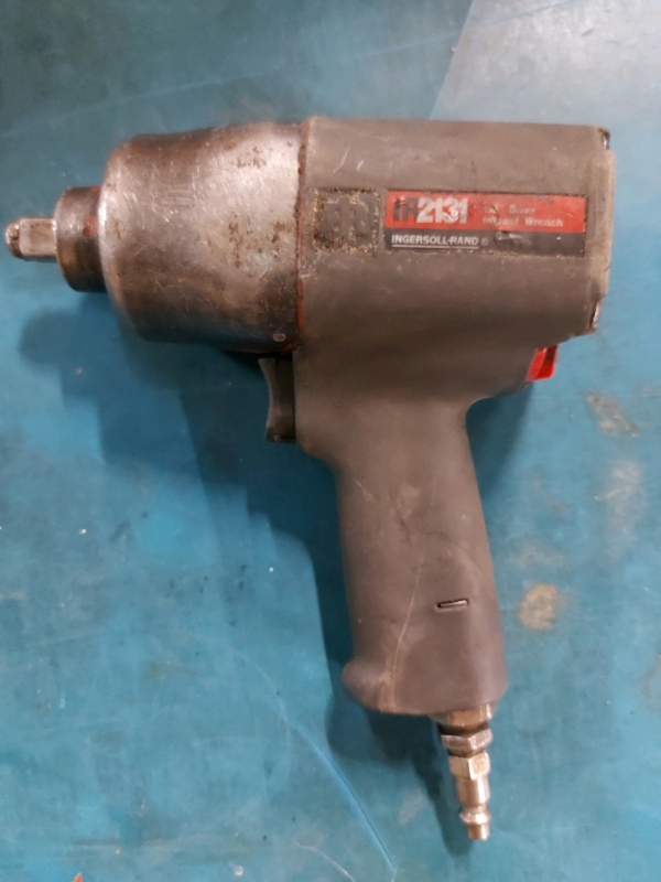 Heavy Duty Pneumatic Impact Wrench HR2131