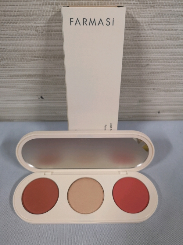 New Farmasi 3 in 1 Face Palette 13g