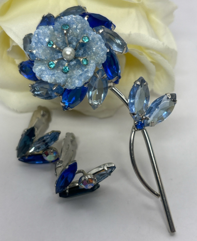 Precious Aqua Sapphire Rhinestone Molded glass Brooch and Earrings