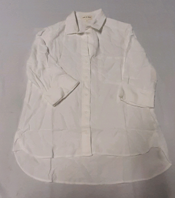 New Size S Cloth & Stone Button Down Tunic From Anthropologie Retails for $108.00 CAN