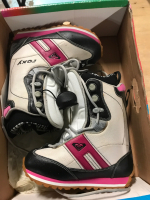 Roxy Size 8 Snowboard Boots