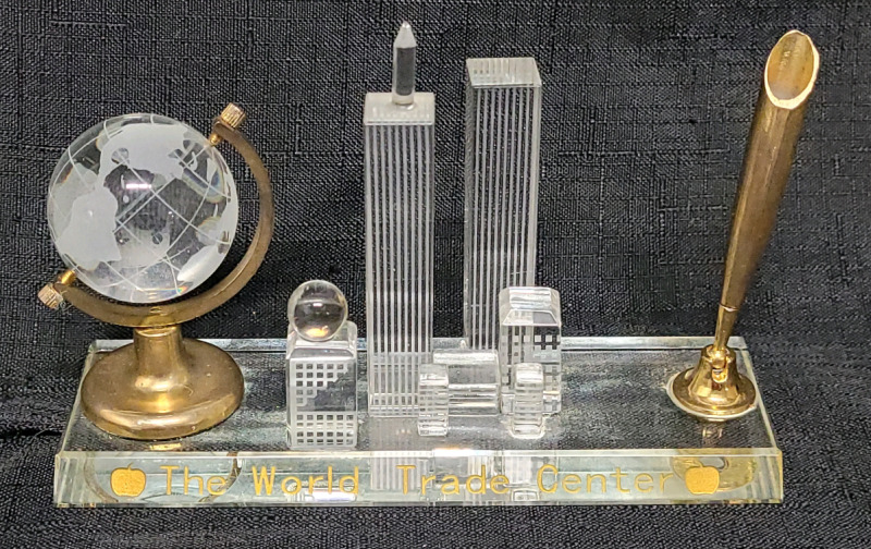 Vintage 1970s The World Trade Center Desktop Pen Holder . Possibly Crystal , no pen
