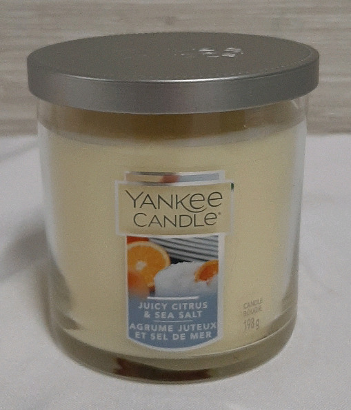 New Yankee Candle 198g Candle Juicy Citrus & Sea Salt