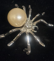 Spider Brooch Rhinestones Large Faux Pearl