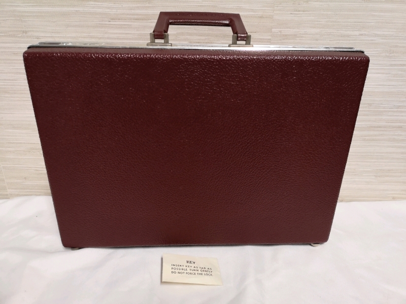 Vintage Hardcase Briefcase with Key