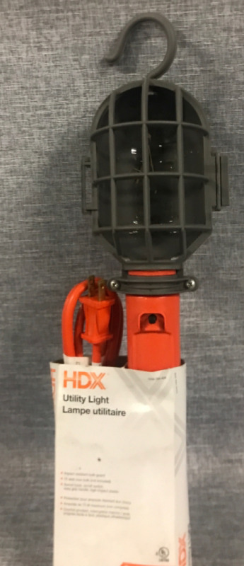 New HDX Utility Light 6ft