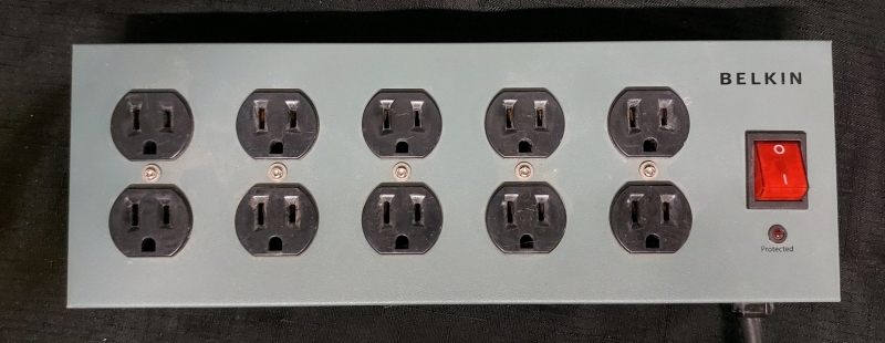 10 Outlet Belkin Surge Master 15ft Cord