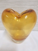 Vintage heart art glass vase