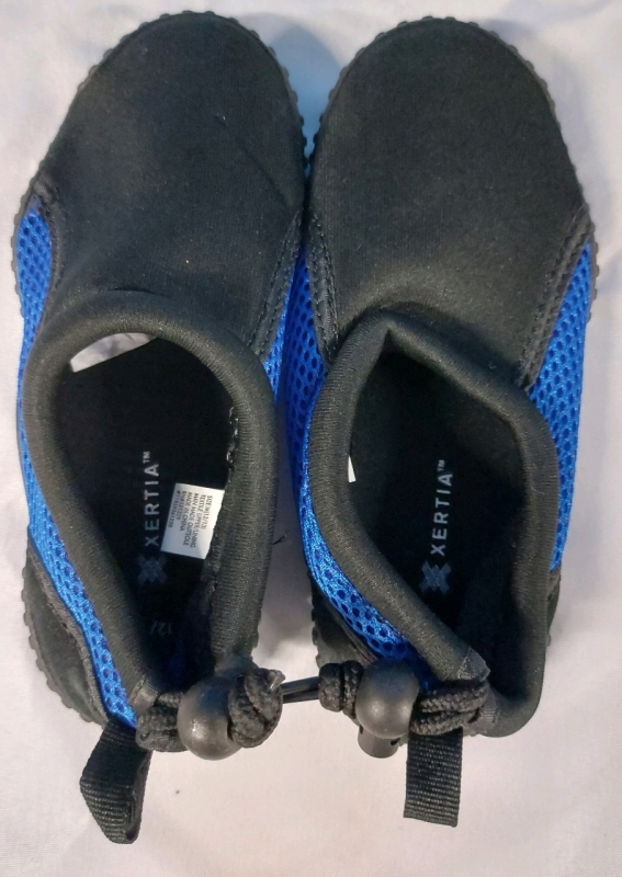 New XERITA Water Shoes For Kids Medium