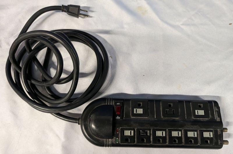 Surge Protector Power Bar. Cord is Longer Than 112". Tested Successfully