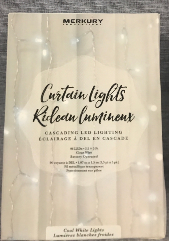 New Merkury Innovations curtain Lights Cascading LED Lighting 3.5Ft x 5Ft