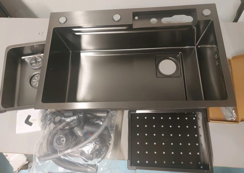 As New Stainless Steel Sink And Accessories 29.5x18"x9.5"<br/>