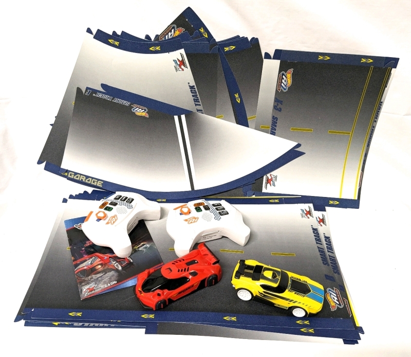 Hot Wheels AI Intelligence Slotkess Racing with 1 Car, 1 Working Controller Car, 22 Pieces of Smart Track & 1 Unrelated Air Hogs Car