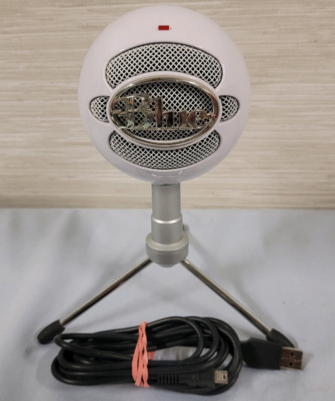Blue Snowball USB Microphone for PC, Mac, Gaming, Recording . Pre-owned , Untested