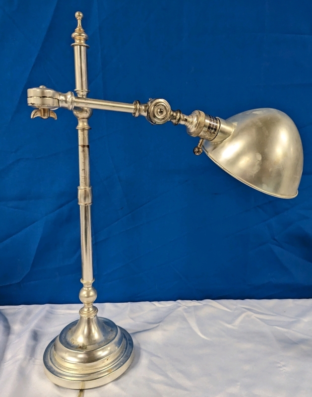 Metal Desk Lamp With Adjustable Arm. 25" Tall.