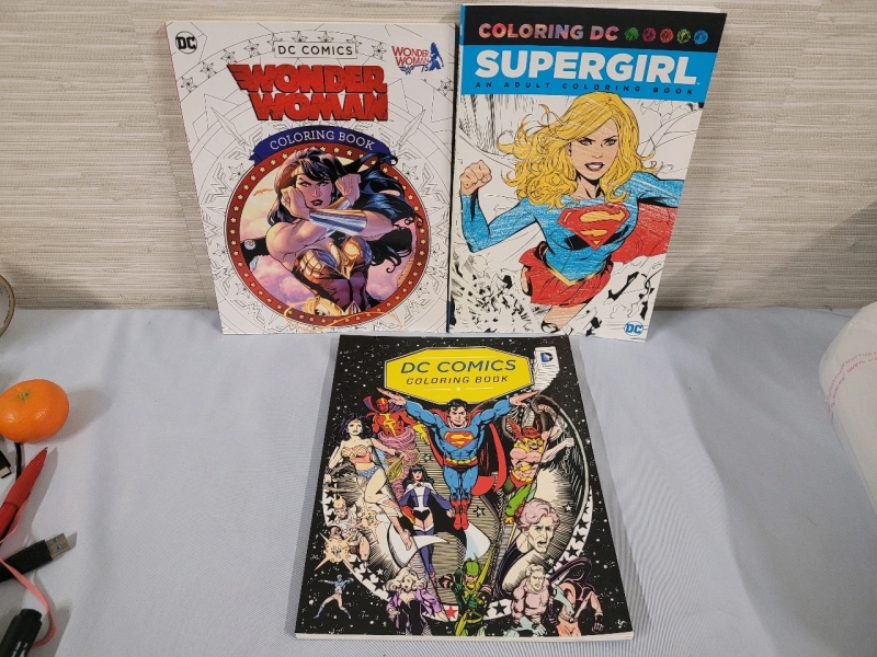 DC Comics Coloring Books . Wonder Women , Supergirl & DC Comics Heros