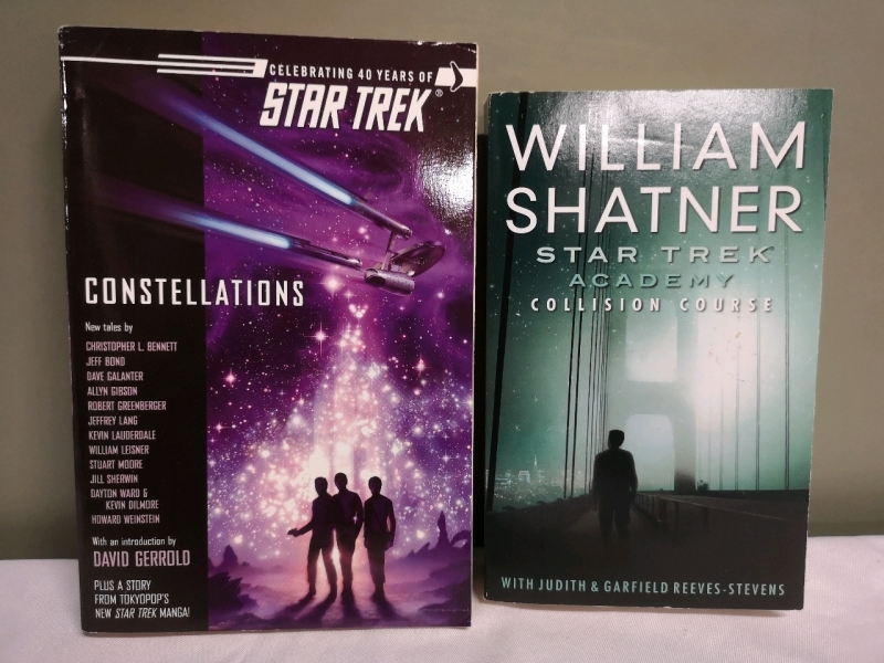 2 Books STAR TREK - Softcovers