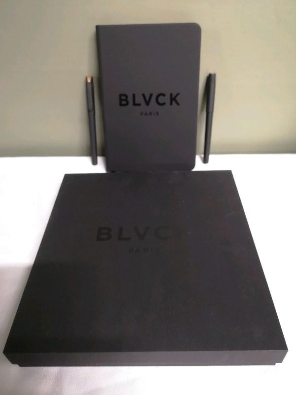 New BLVCK PARIS Notebook + 2x Pens