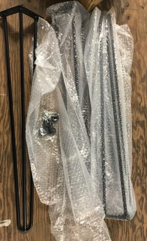 4 New 28&rdquo; Table Legs With Hardware