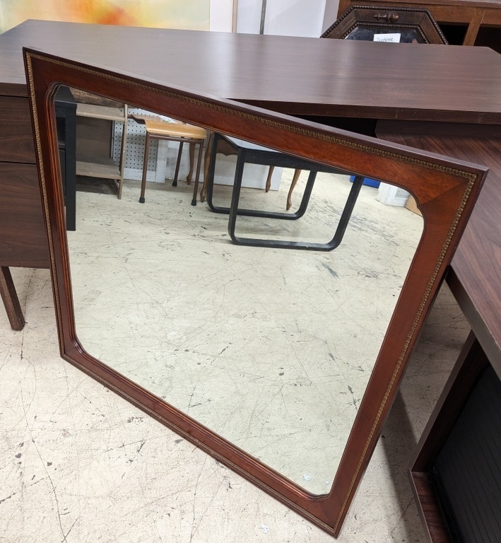 Vintage Detail Edge Mirror