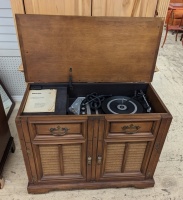 Philips High Fidelity Stereo Cabinet