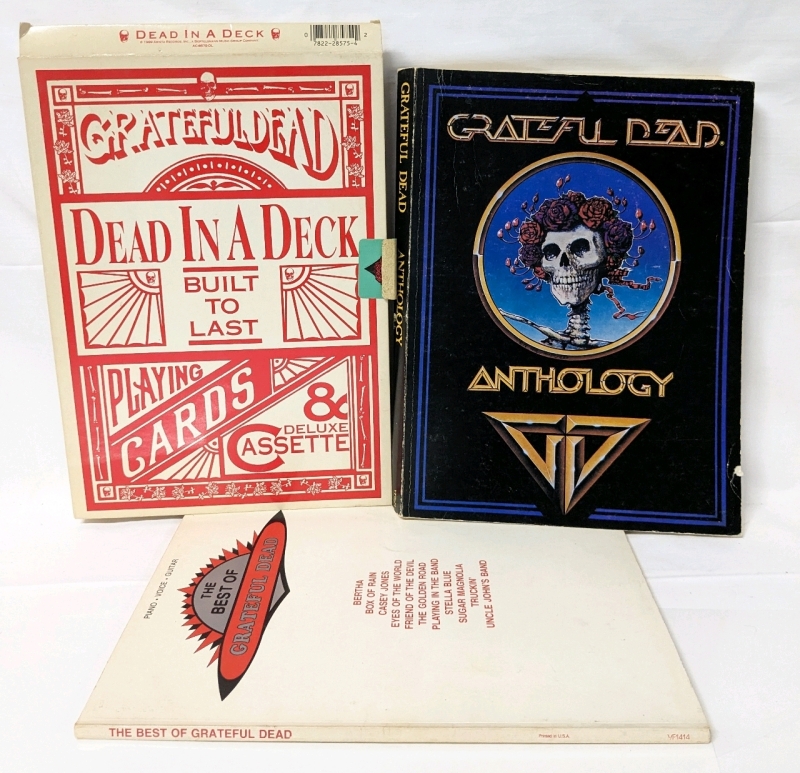 Vintage GRATEFUL DEAD Cassette in Dead In a Deck Box (No Cards) & 2 Sheet Music Books : The Best of Grateful Dead & Anthology