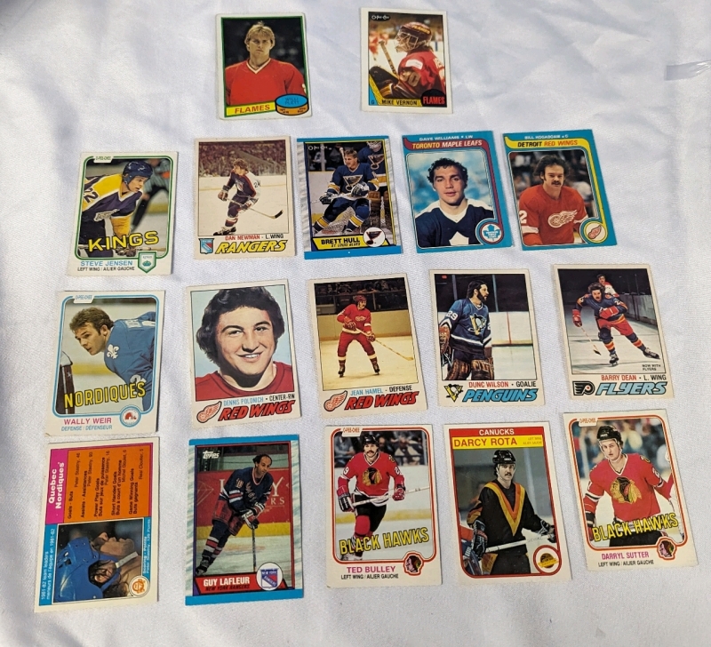 17 Vintage NHL Hockey Cards. O-Pee-Chee and Topps