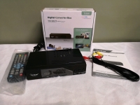 IView Digital Converter Box - 3300STB - Powers up