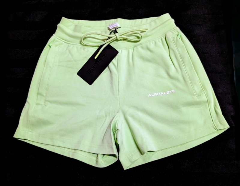 New ALPHALETE Women's Essential Core Shorts: Size XXS (Frozen Spring)