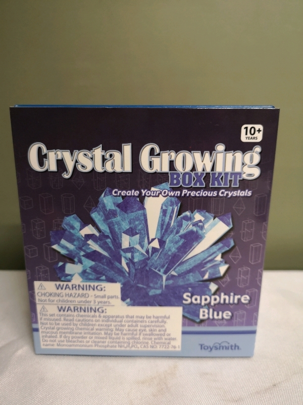 New Toysmith Sapphire Blue Crystal Growing Kit - for ages 10+