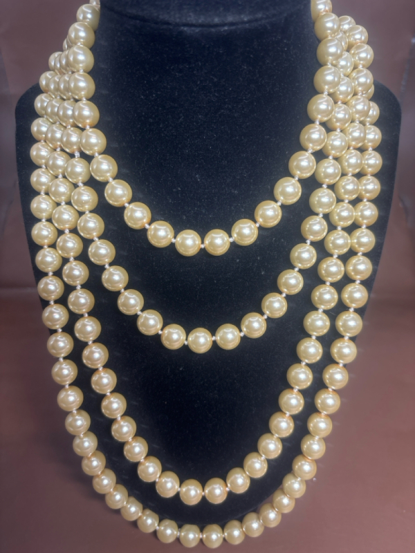Necklace Vintage Joan Rivers Long Strand 10mm Glass Pearls
