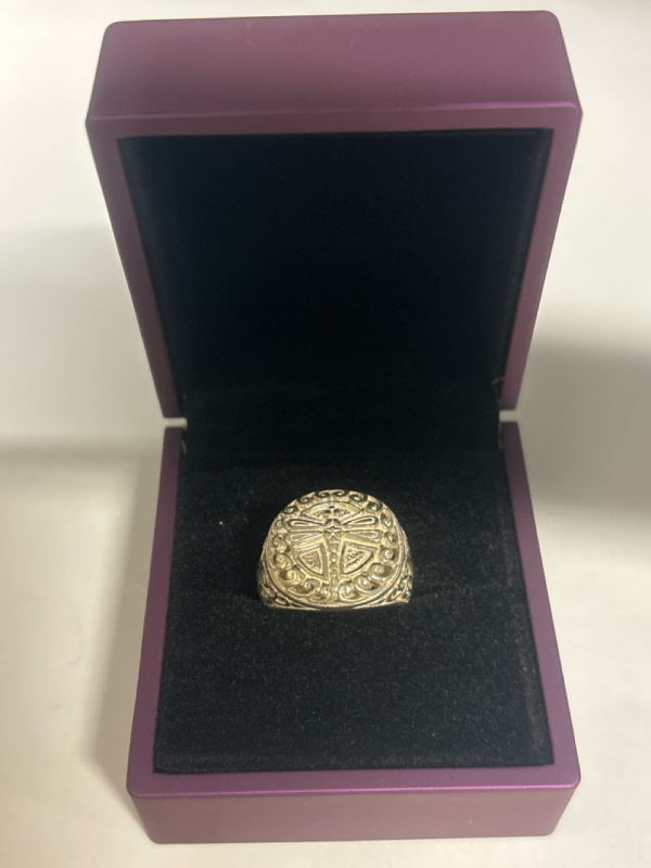 925 Sterling Silver Dragonfly Crest Ring Amazing