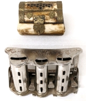 Vintage McGill J.L. Galef & Son Paragon Money Changer & Small, Lined Camel Bone Trinket Box