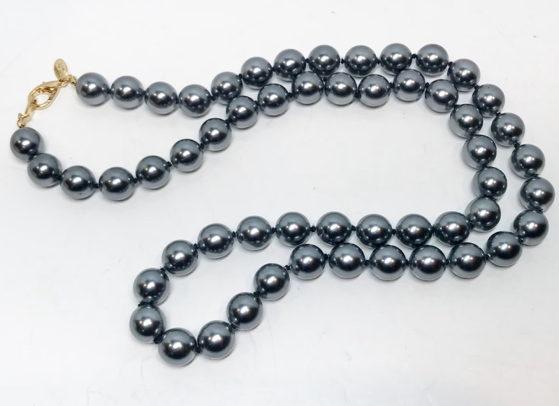 Joan Rivers Signed Gray Glass Pearl Knotted Necklace