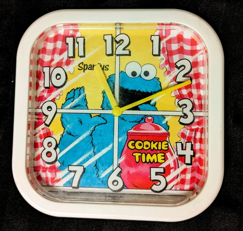 Vintage Sesame Street COOKIE MONSTER "Cookie Time" Spartus Wall Clock 8" x 8"