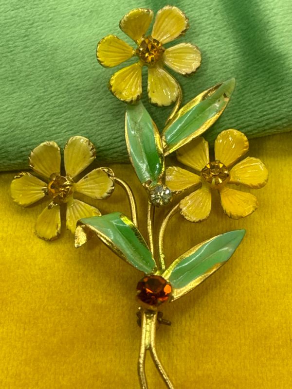 Enamel Green Yellow Figural Rhinestine Daisy Brooch