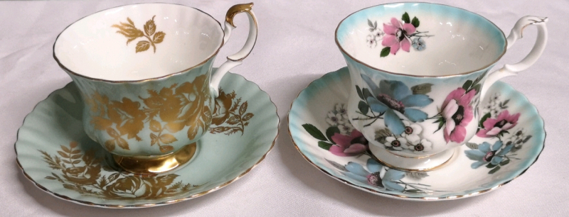 2 Vintage Royal Albert Teacups & Saucers