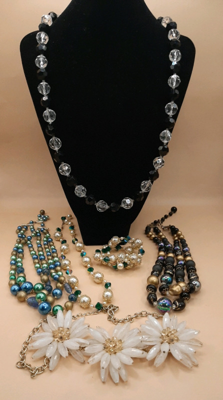 Vintage Costume Jewellery 5 Necklaces & 1 Wrap Bracelet. Love the colours in these Longest Necklace is the Black & Clear Beads at 30"