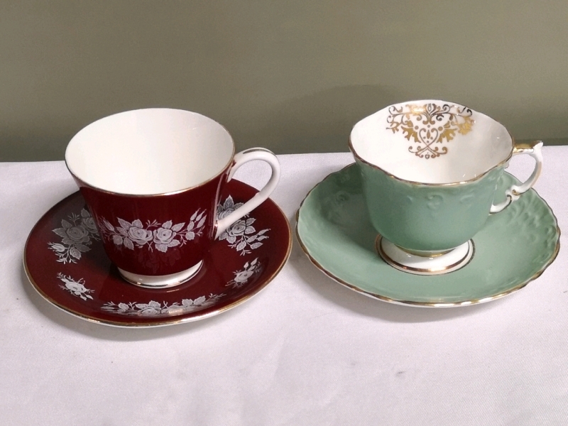 2 Vintage AYNSLEY Teacups and Saucers
