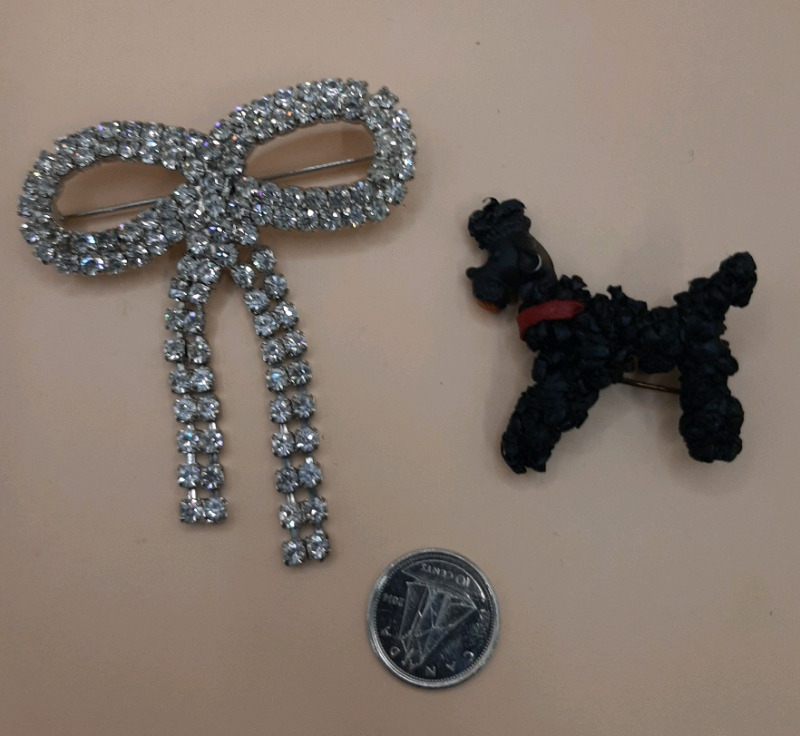 Vintage 2 Brooches, a Bow with Clear Stones & a French Poodle